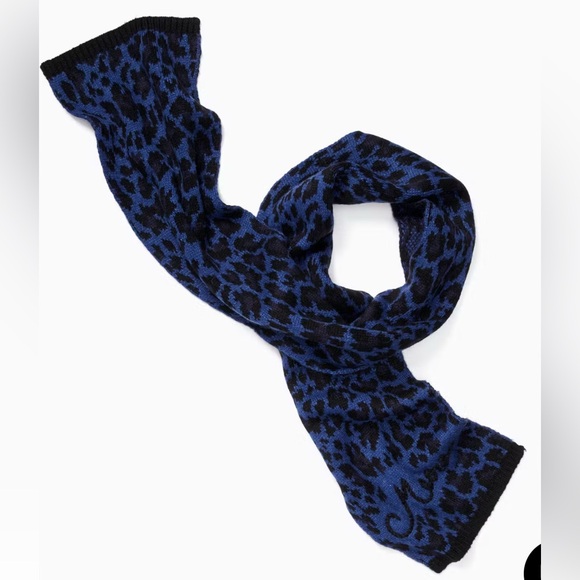 NWT Kate Spade black and blue“meow” leopard print muffler